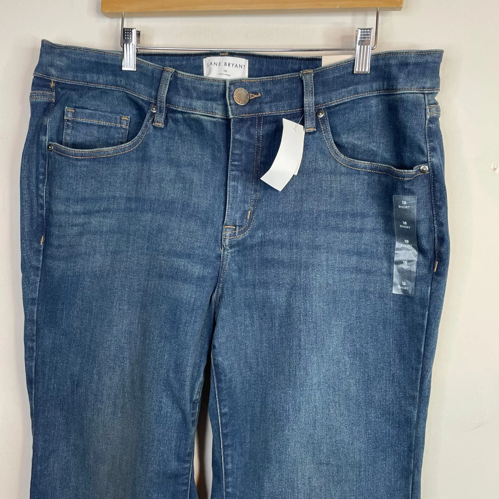 Lane Bryant Mid Rise Signature Fit Flared Boot Cut Jeans womens 18 Short New NWT - Image 4