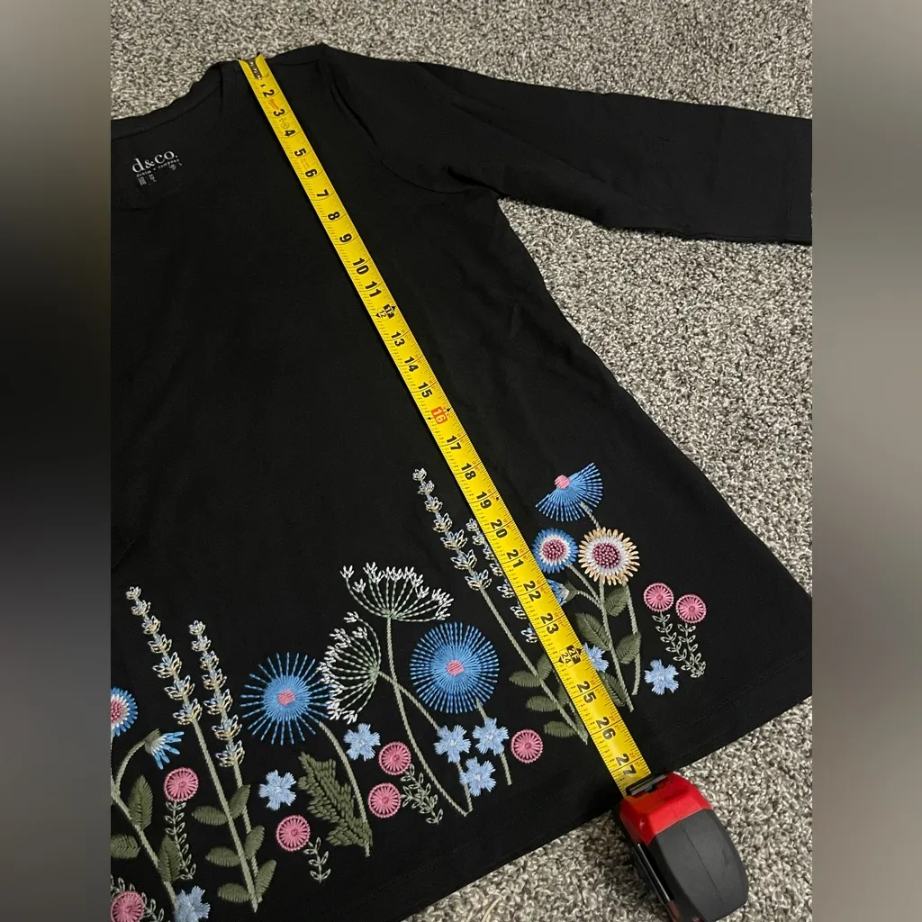 New Denim & Co. Black Floral Embroidered Floral 3/4 sleeve Top M Size M - Image 5