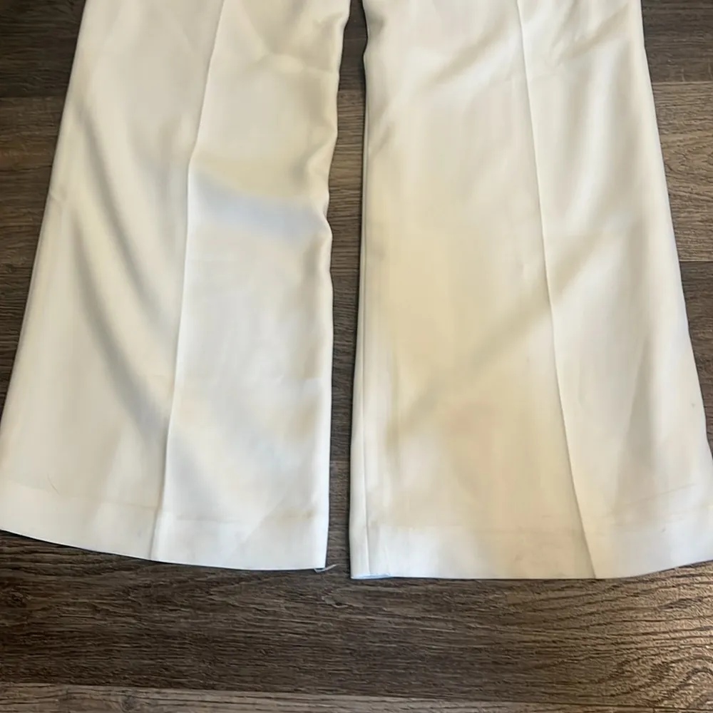 Express Women’s Stylish Off White Pants with Black Waistband Size 6 - Image 11