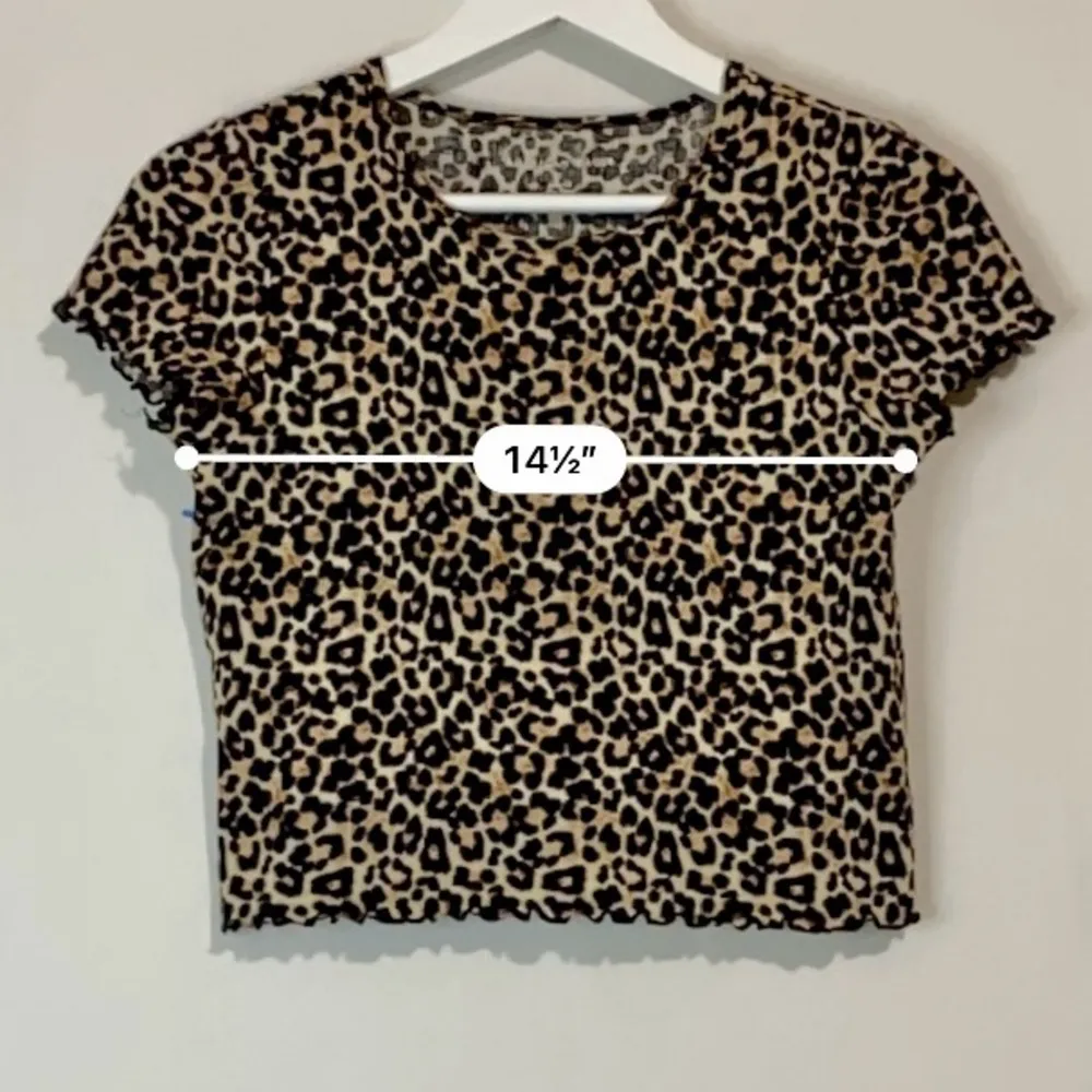 American Eagle Women’s Cheetah Print Crop Top Brown Size Small EUC - Image 4
