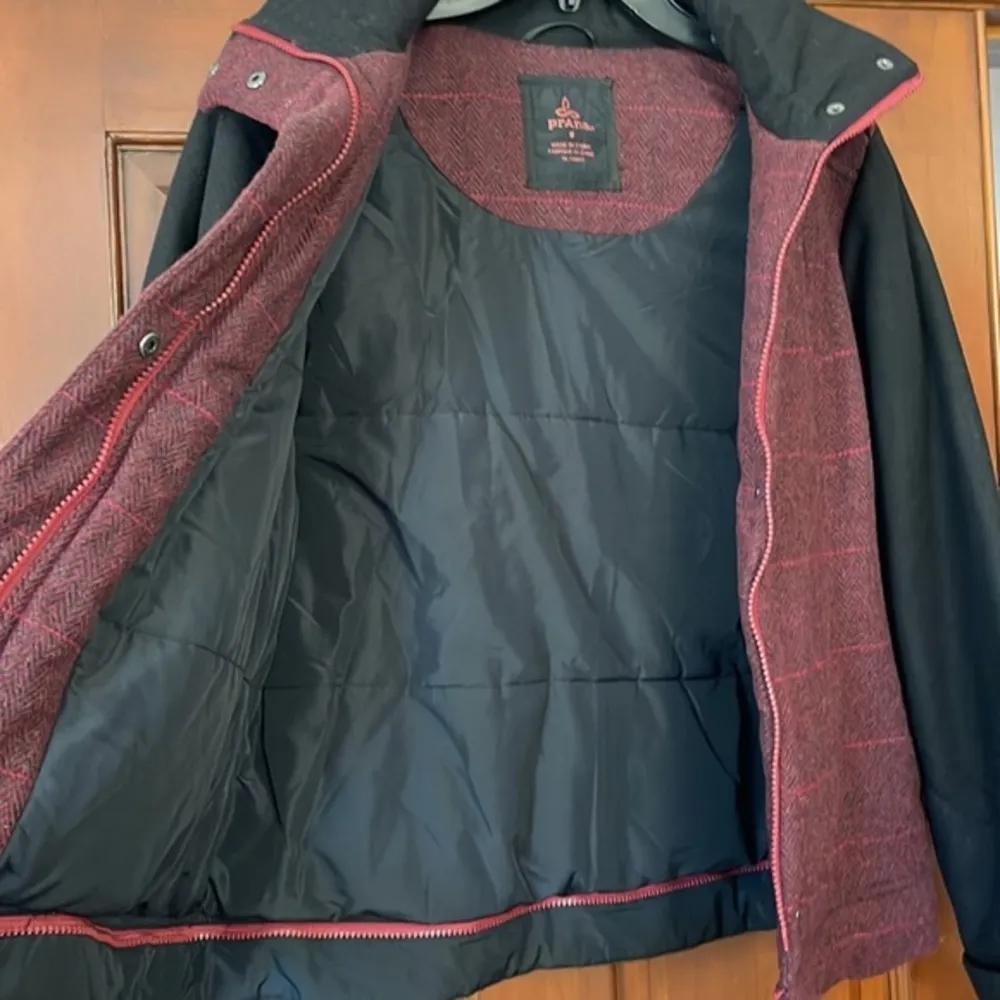 prAna  winter jacket - Image 3