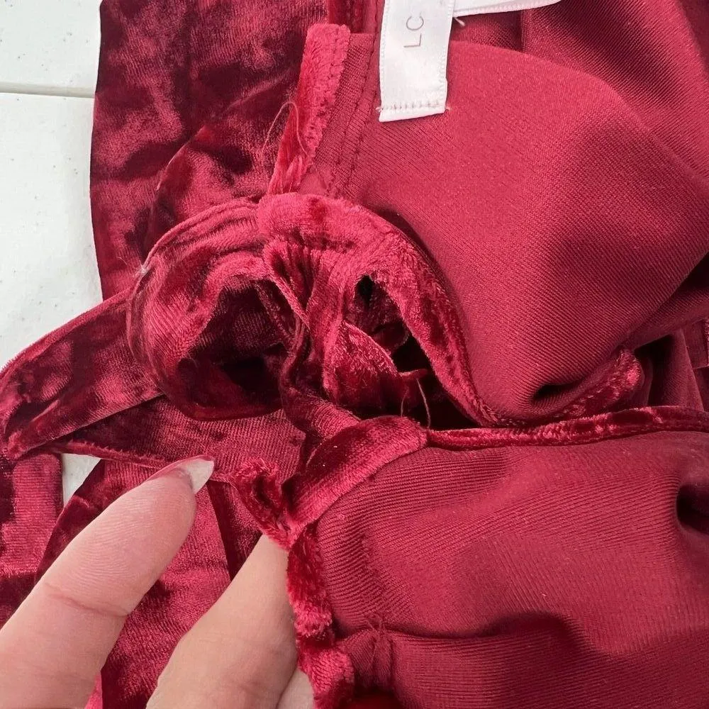 LC Lauren Conrad Size S Velvet Pleated Top Red Short Cap Sleeve Keyhole Back - Image 9