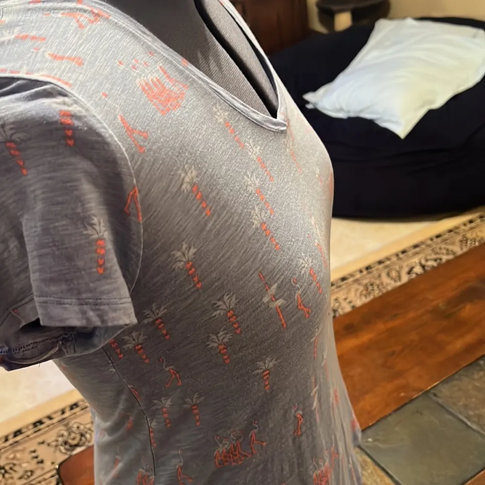 Ladies Tshirt by dept 222 Sz PL pink and blue flamingos - Image 7