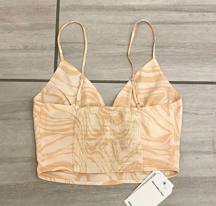 Abercrombie & Fitch Self Tie Keyhole Cropped Tank Top - Image 7