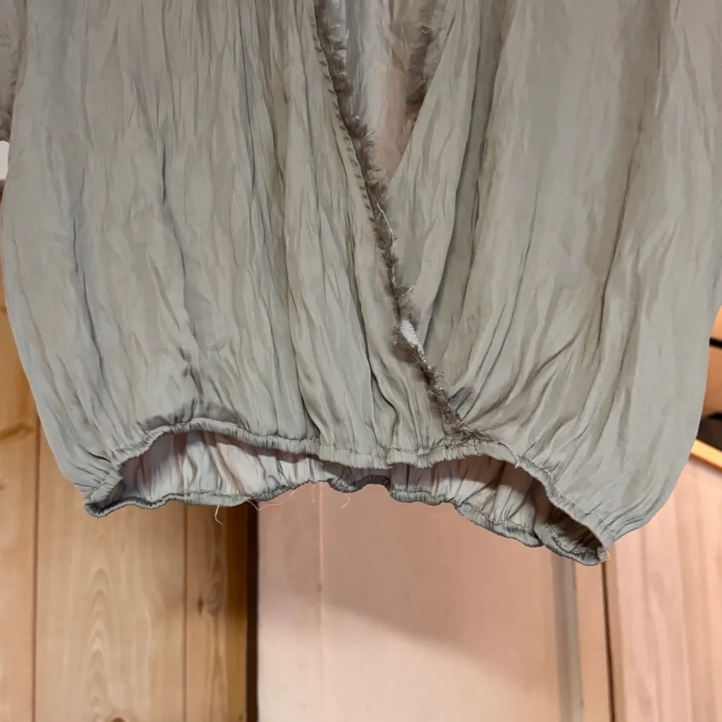 Grade & Gather Green Surplice Blouse M - Image 4