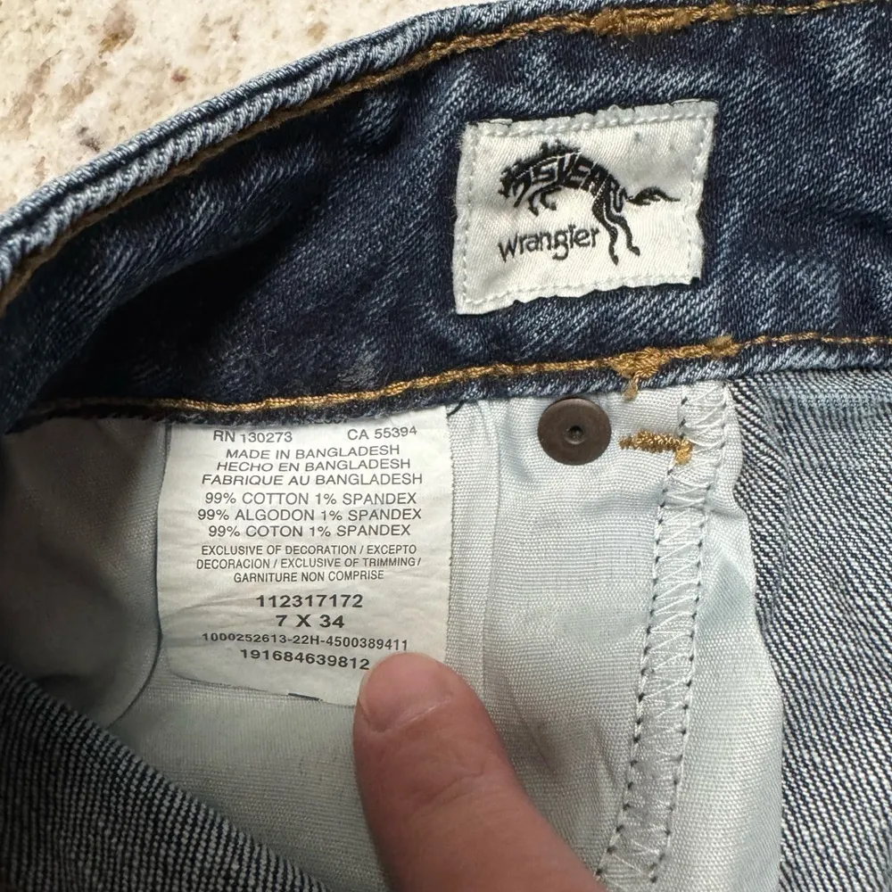 Wrangler Women’s Retro Sadie Jeans 7x34 Dark Wash - Image 8