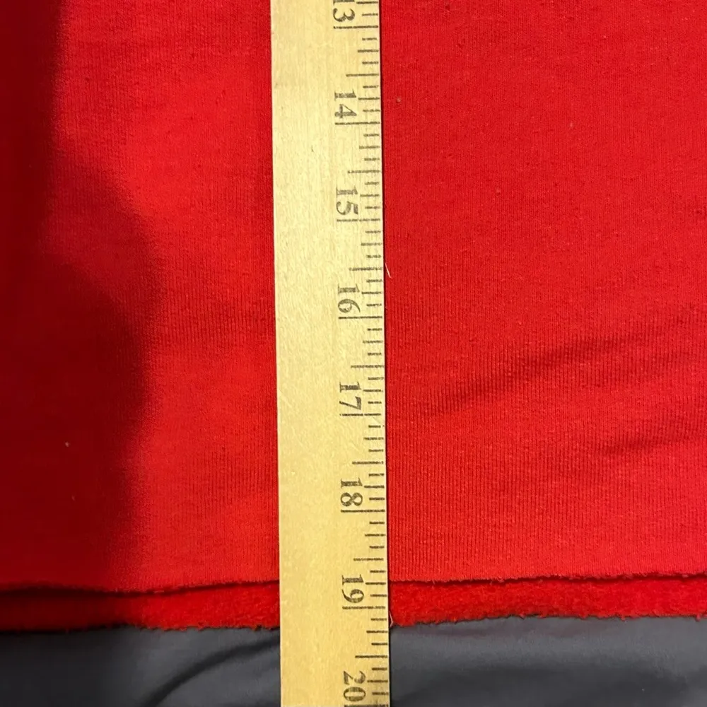 Champion red cropped sweatshirt size large - Image 6