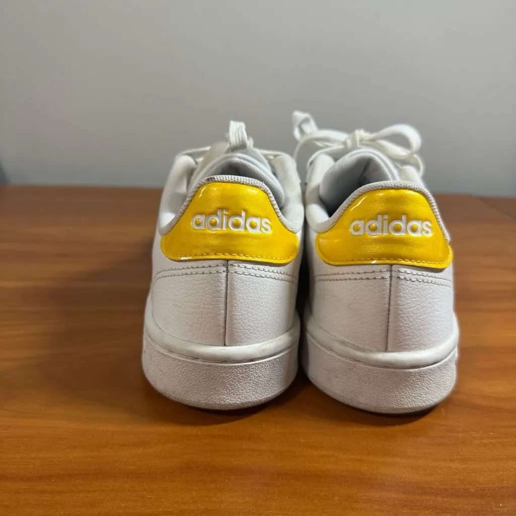 Adidas Grand Court Sneaker White Yellow Stripe Superstar Casual EE9687 Womens 8 - Image 2