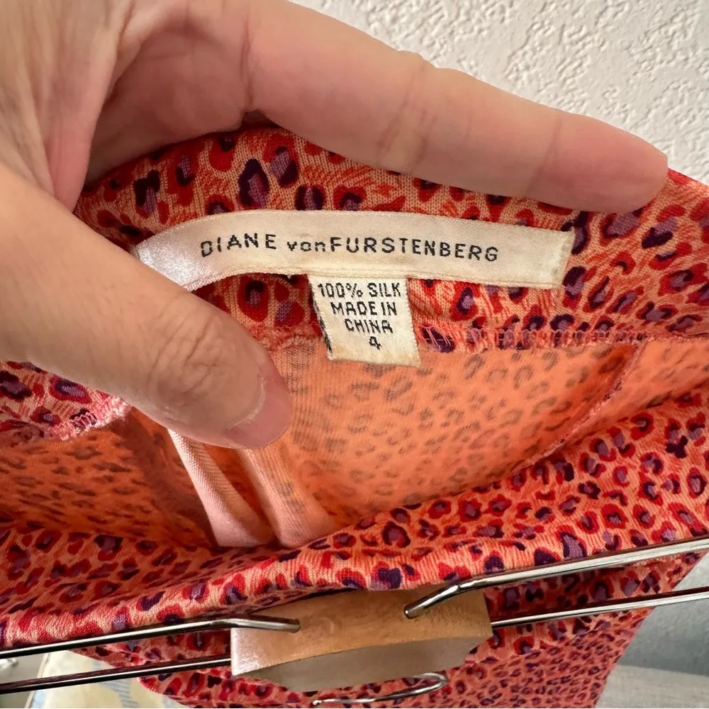 Diane Von Furstenberg 100% Silk Strapless animal leopard Dress - Image 4