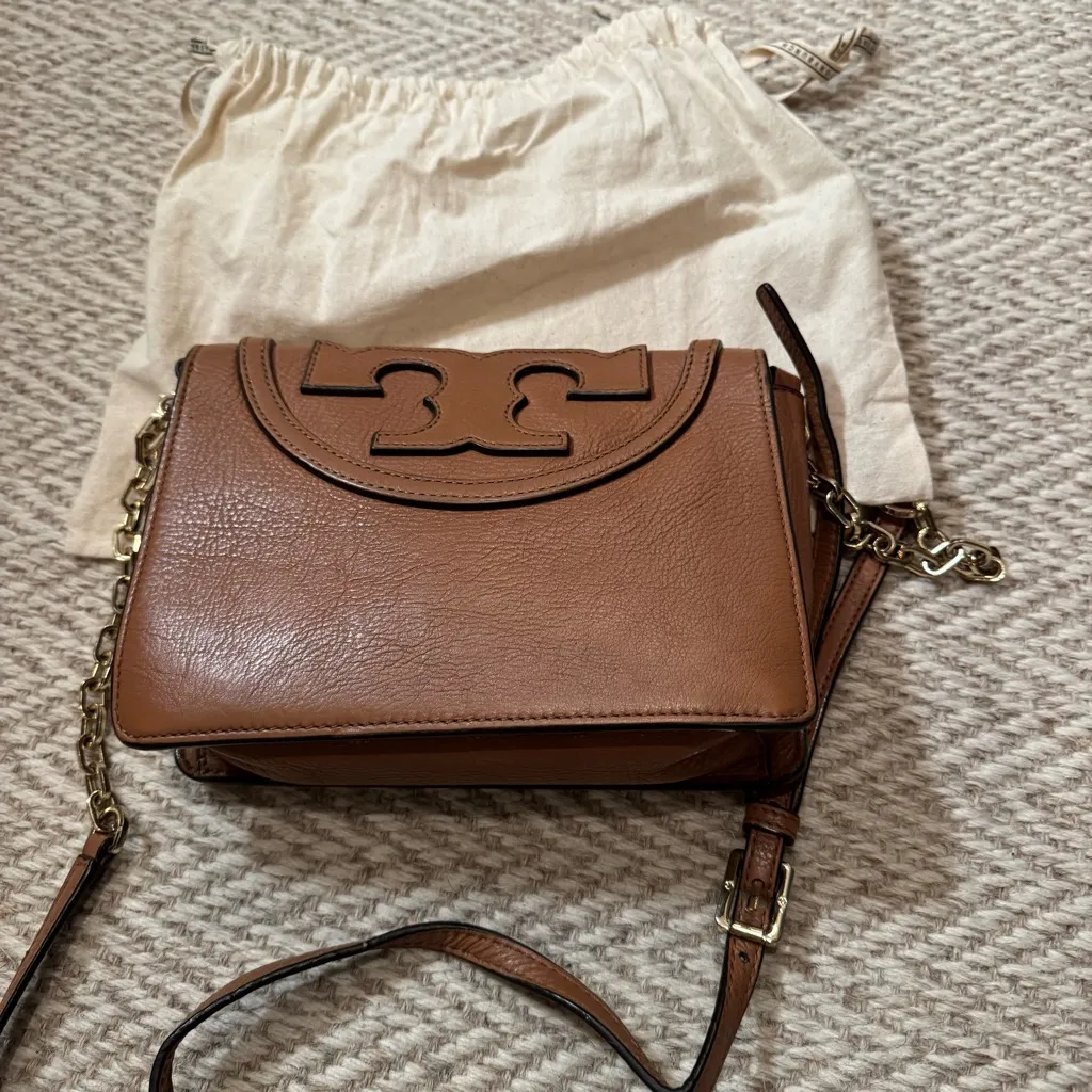 Tory Burch  Brown Leather All T Crossbody Bag - Image 7