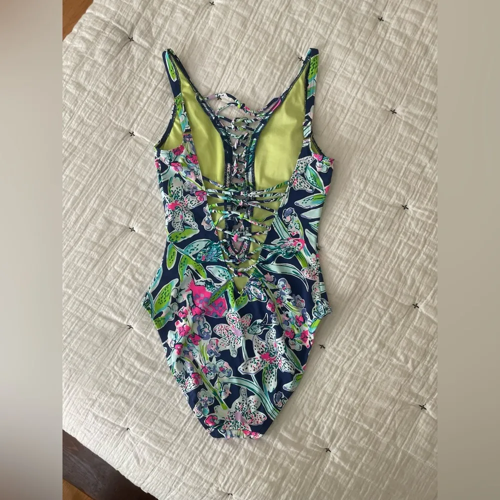 LILLY PULITZER Isle Lattice Swimsuit Deep Sea Navy Sway This Way Size 2 - Image 5