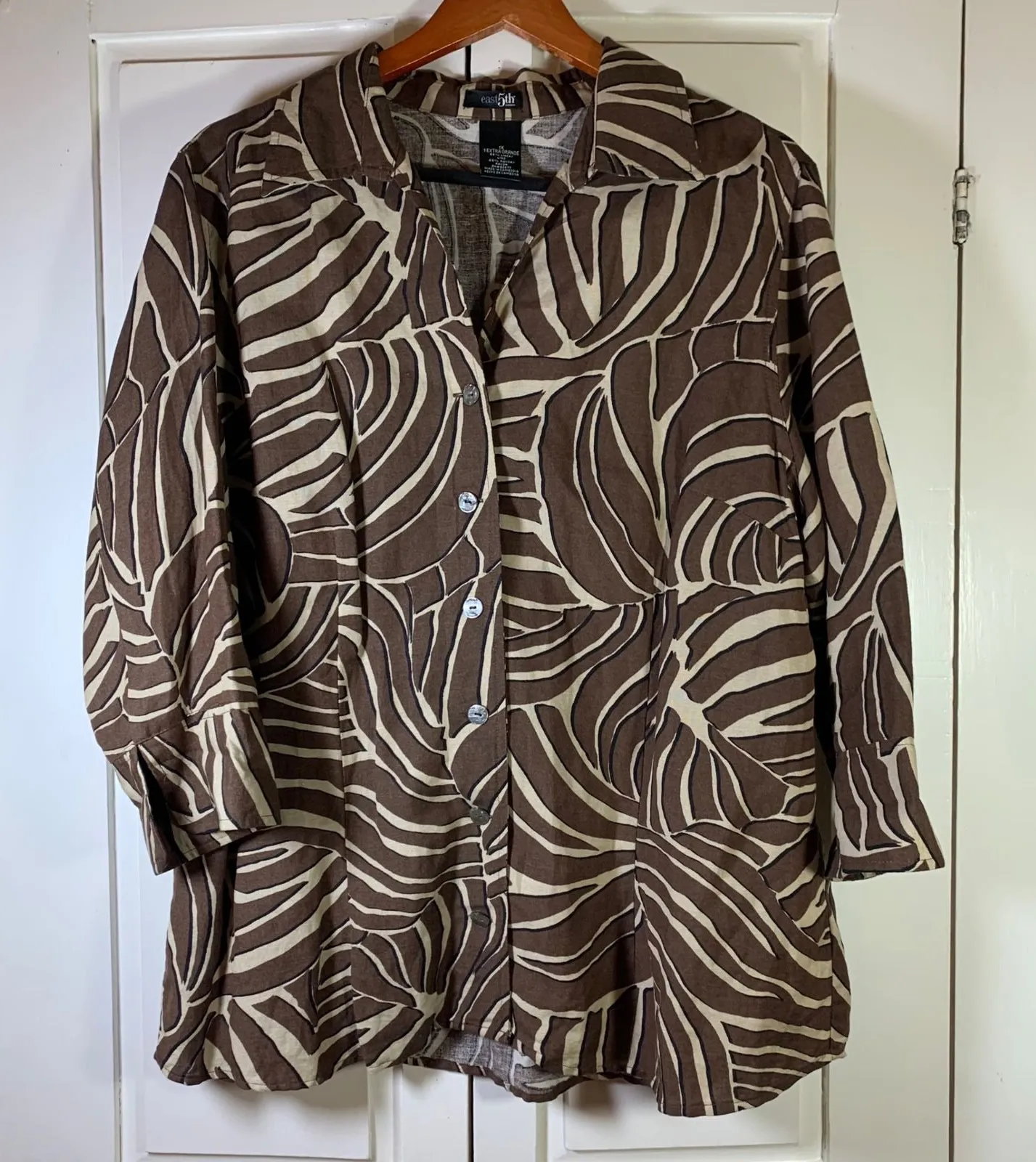 East 5th Woman Linen Blend Abstract Leaf Print Button Down Shirt 1X Resort Brown - Image 1
