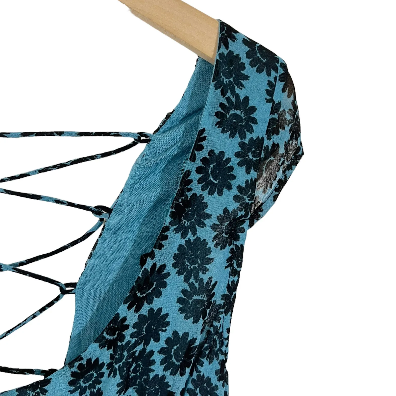 NWT Urban Outfitters Justine Lace Up Dress in Blue Floral Size XS - Image 8