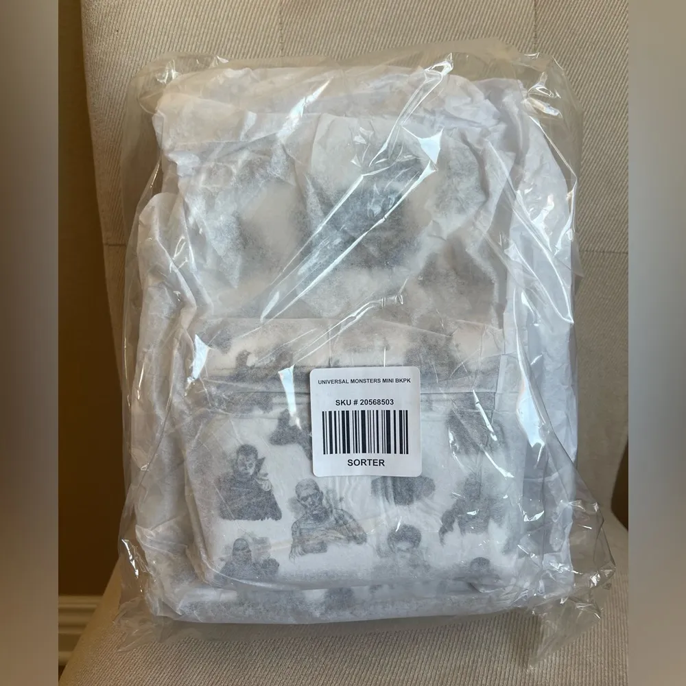 Loungefly Universal Monsters Icons Mini Backpack Frankenstein/Bride, Dracula NWT - Image 2