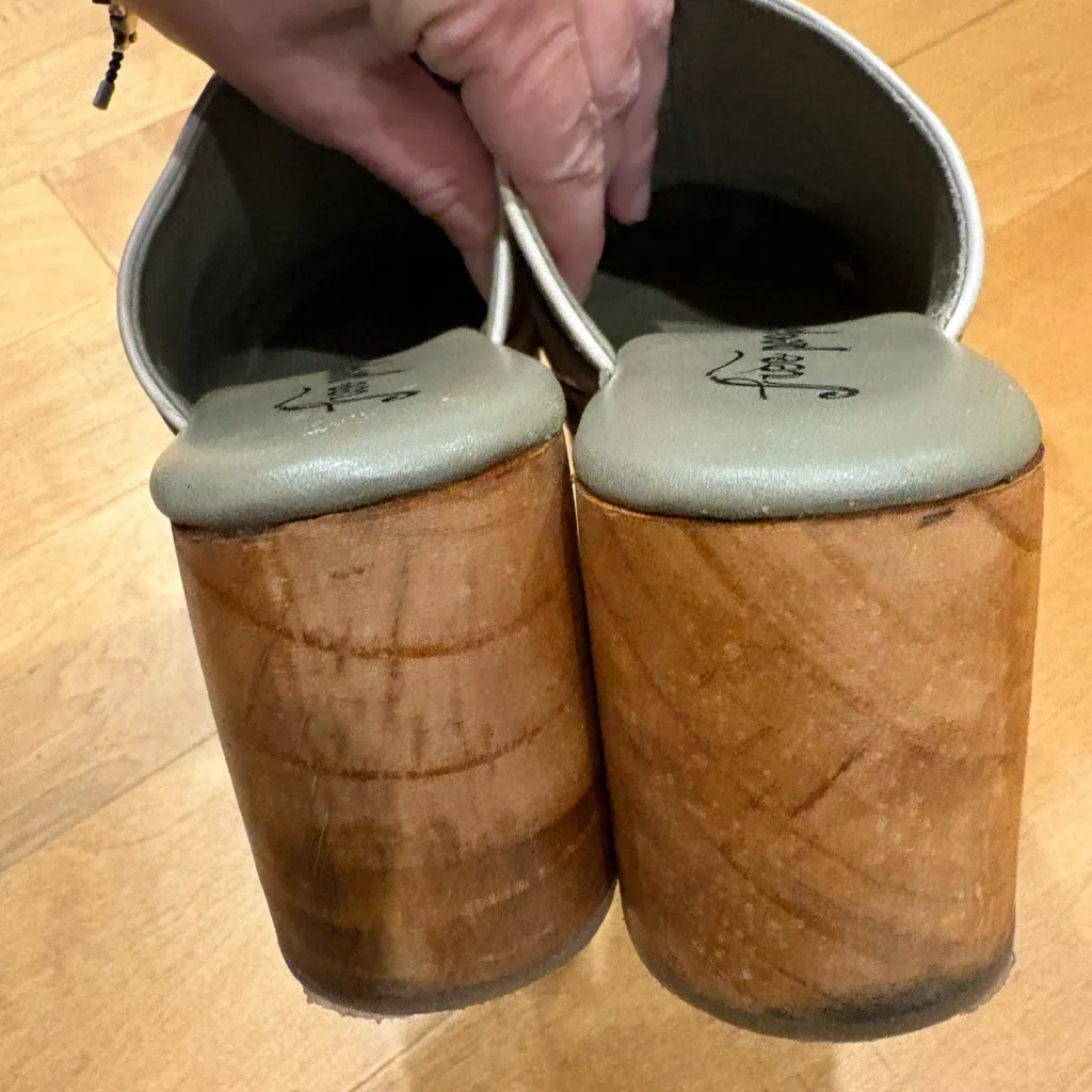 Free People Calabasas Clog shoes women’s wooden heel taupe 39.5 9 - Image 4