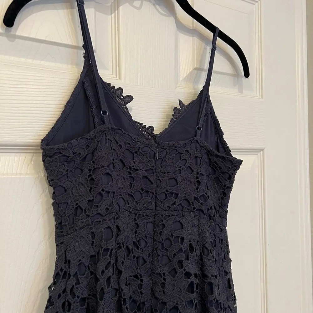 ASTR Lace A Line Midi Dress in Navy Women’s Size Small - Image 9