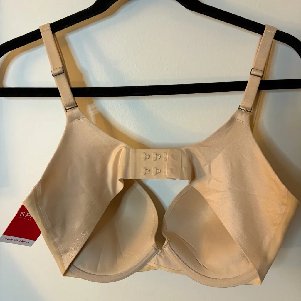 NWT SPANX Push Up Plunge Bra 34D - Image 2
