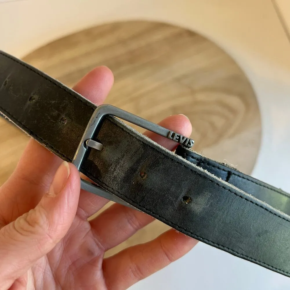 Vintage 90s Levi's Distressed Worn in Black Genuine Leather Belt Size Large - Image 5