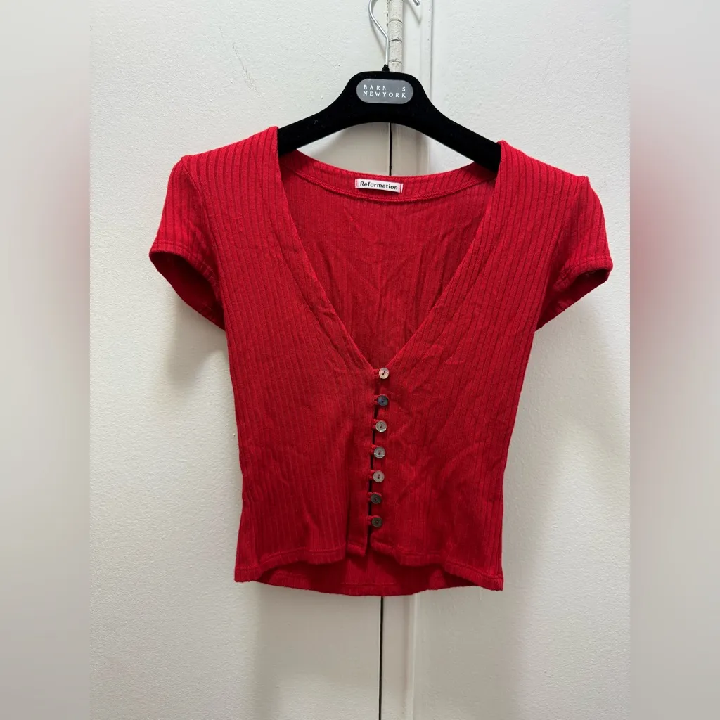 REFORMATION Nella Button Front Ribbed V-neck Top In Cherry XS - Image 3