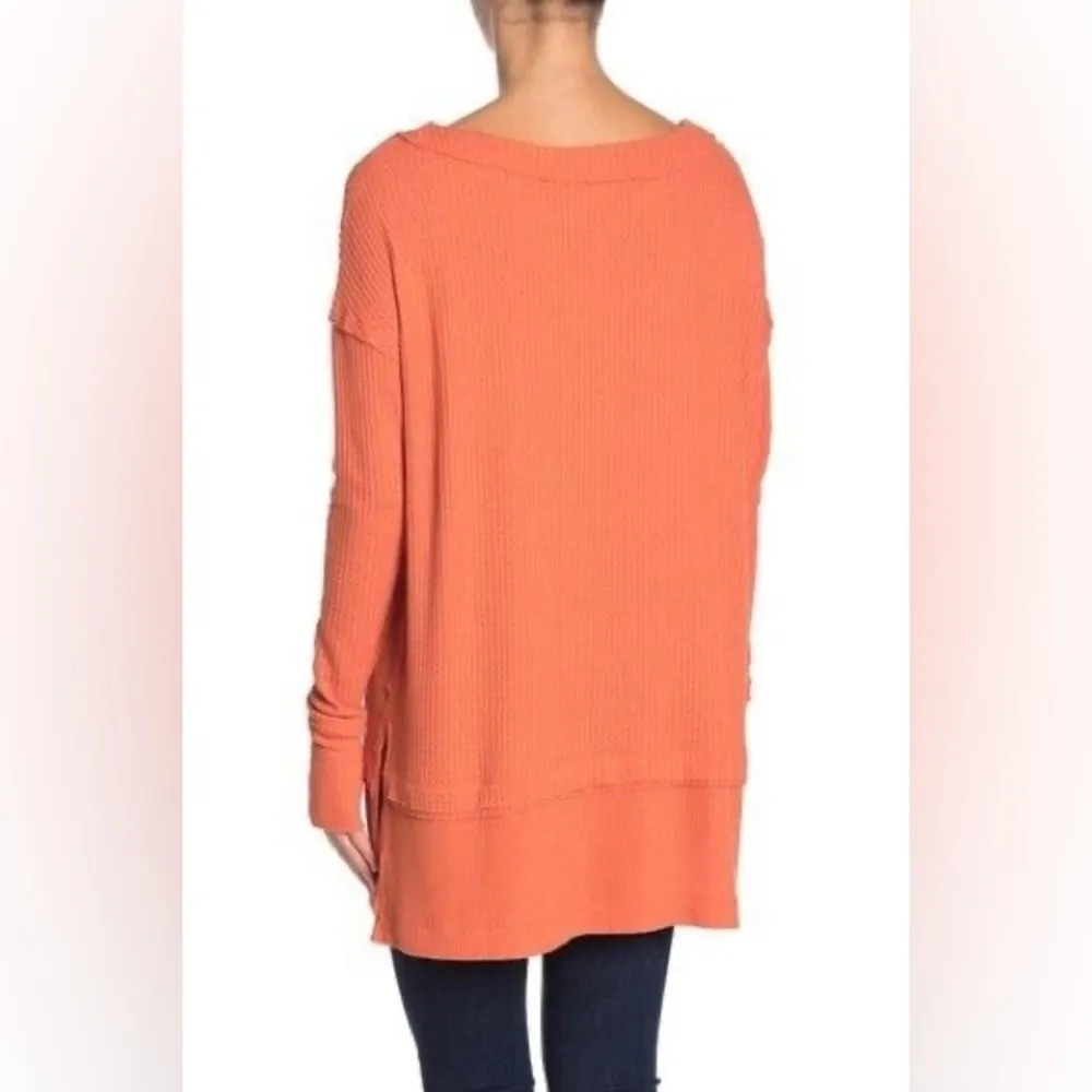 Free People We the Free North Shore Thermal Tunic Top Knit Sweater thumb holes M - Image 2