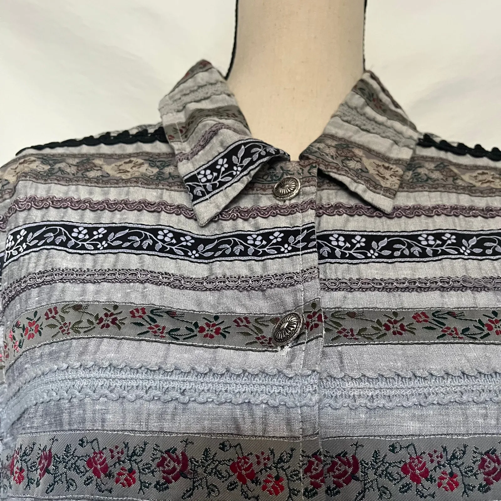 Tantrums Collection Silk Jacquard Womens Jacket 8 Boho Artsy 90s Cottage Retro Tan - Image 4