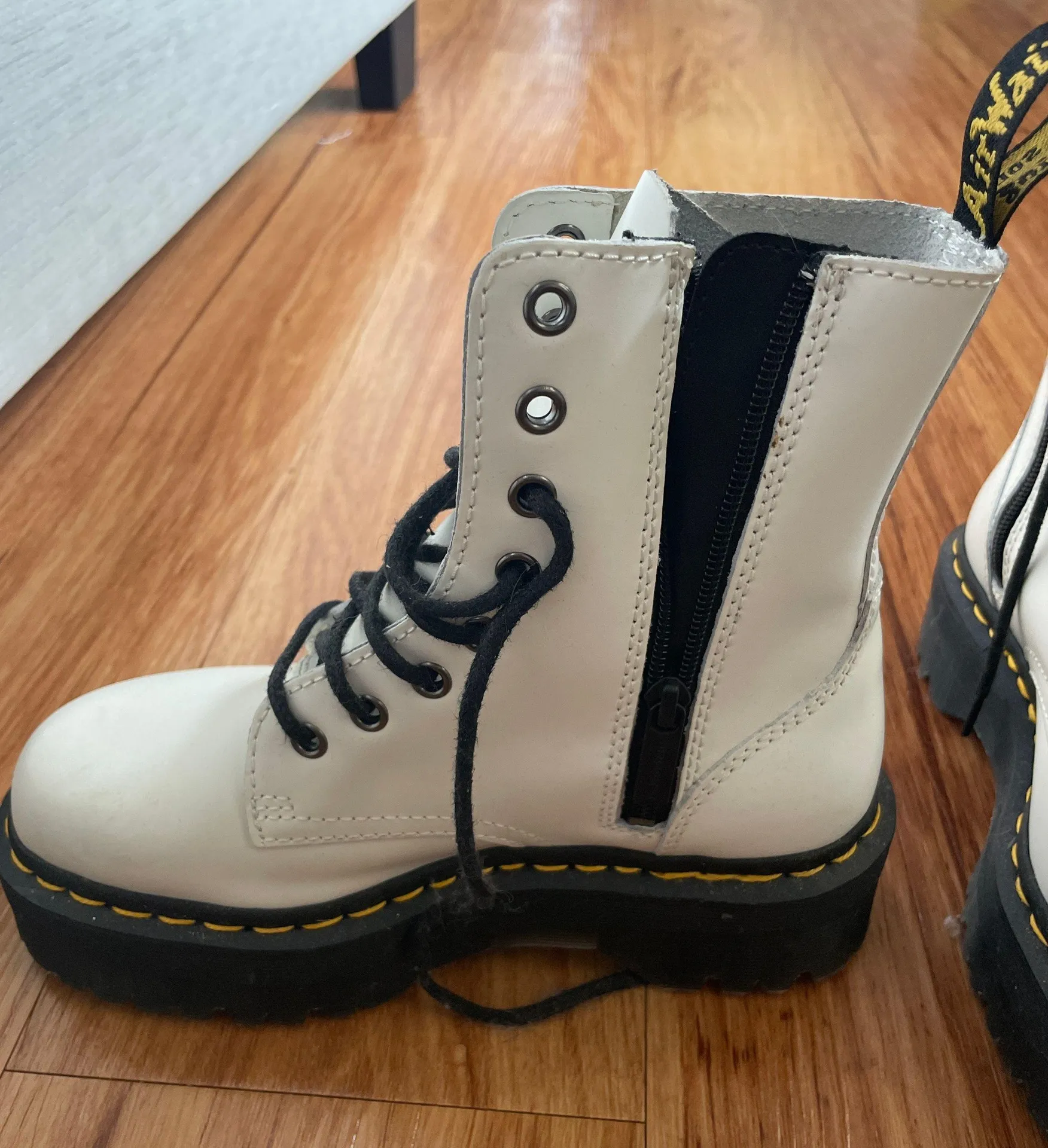 Dr. Martens Platform White - Image 2