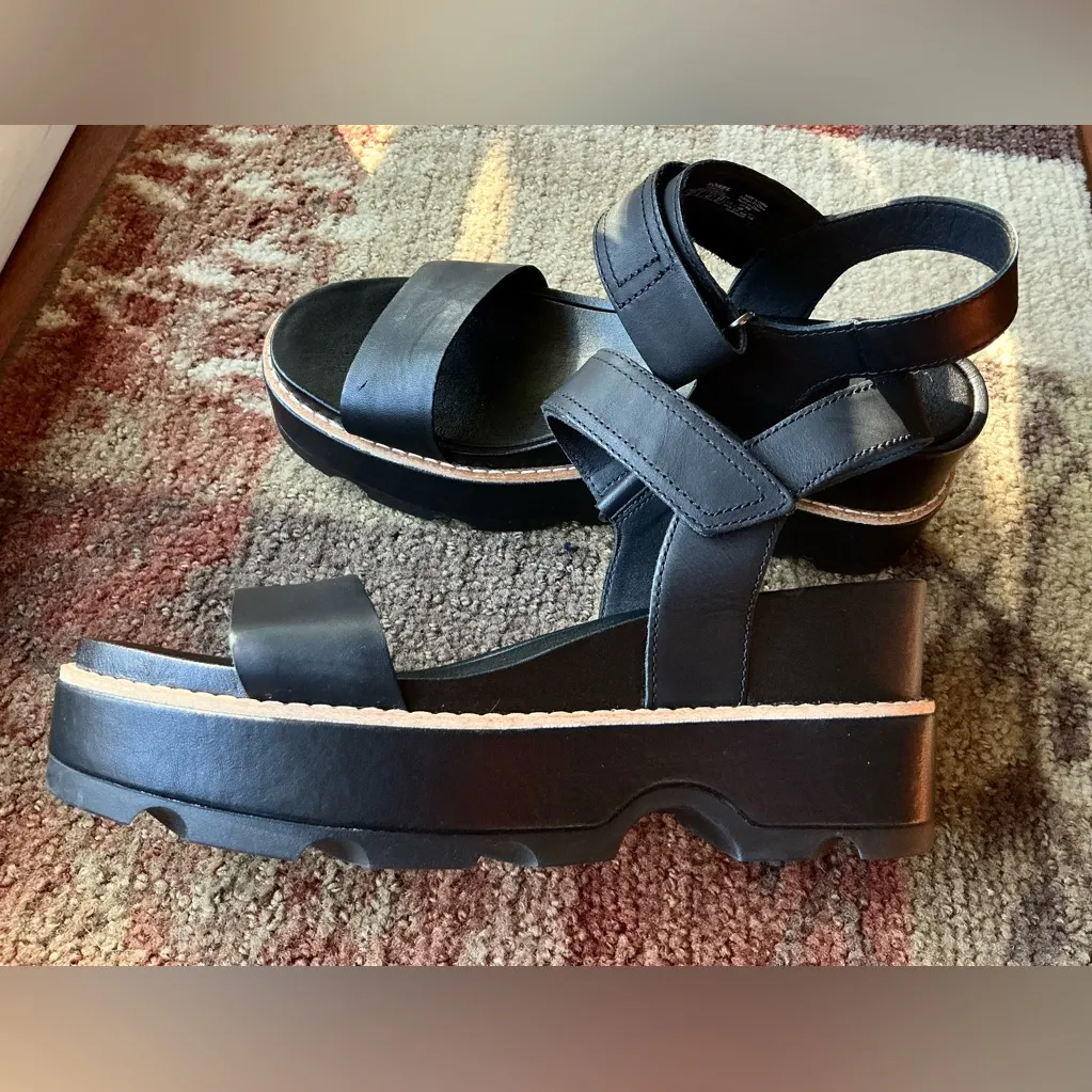 SOREL Joanie IV Wedge Sandals 🖤🖤 - Image 2