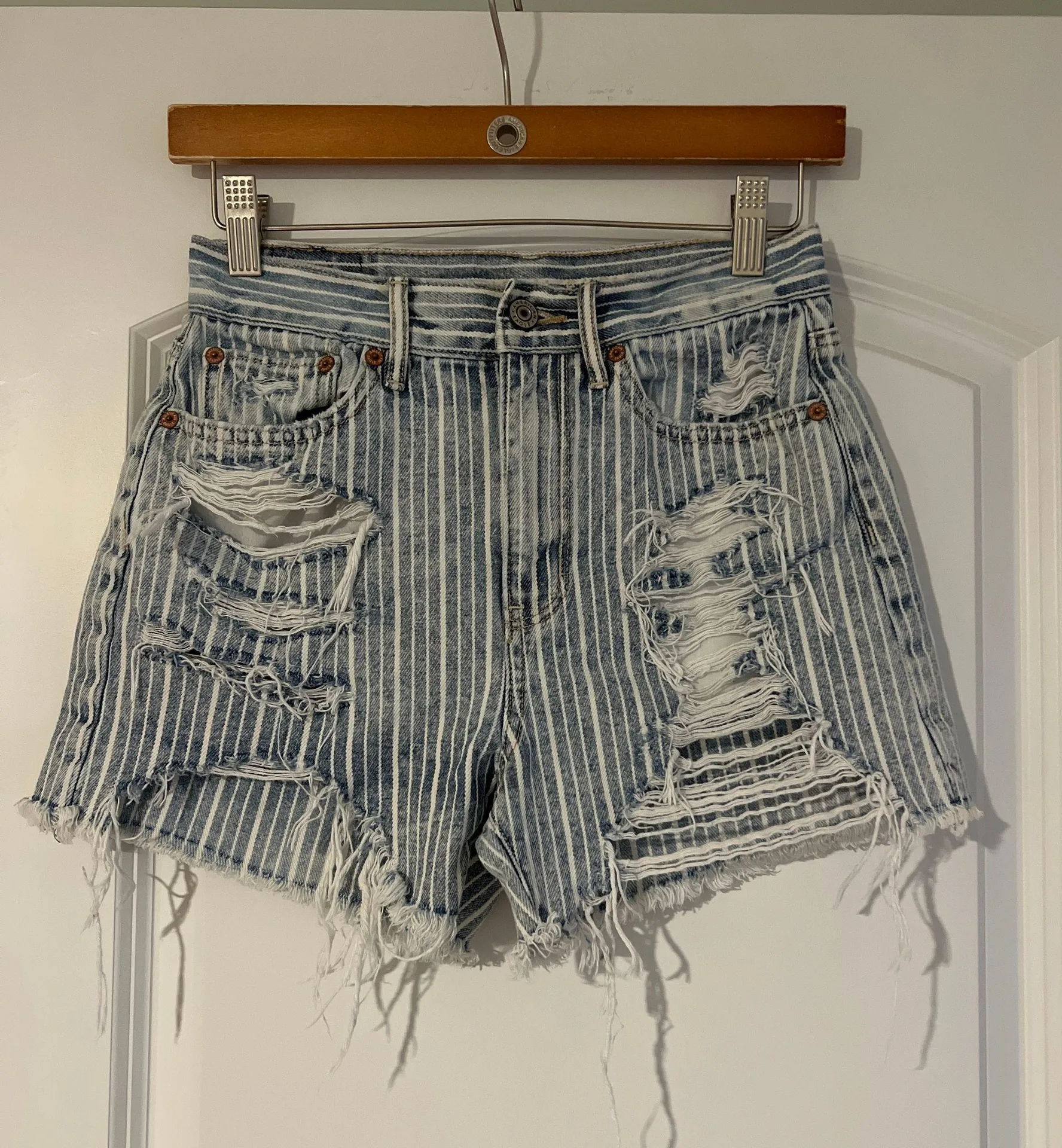 American Eagle 90s Boyfriend Short - Image 2