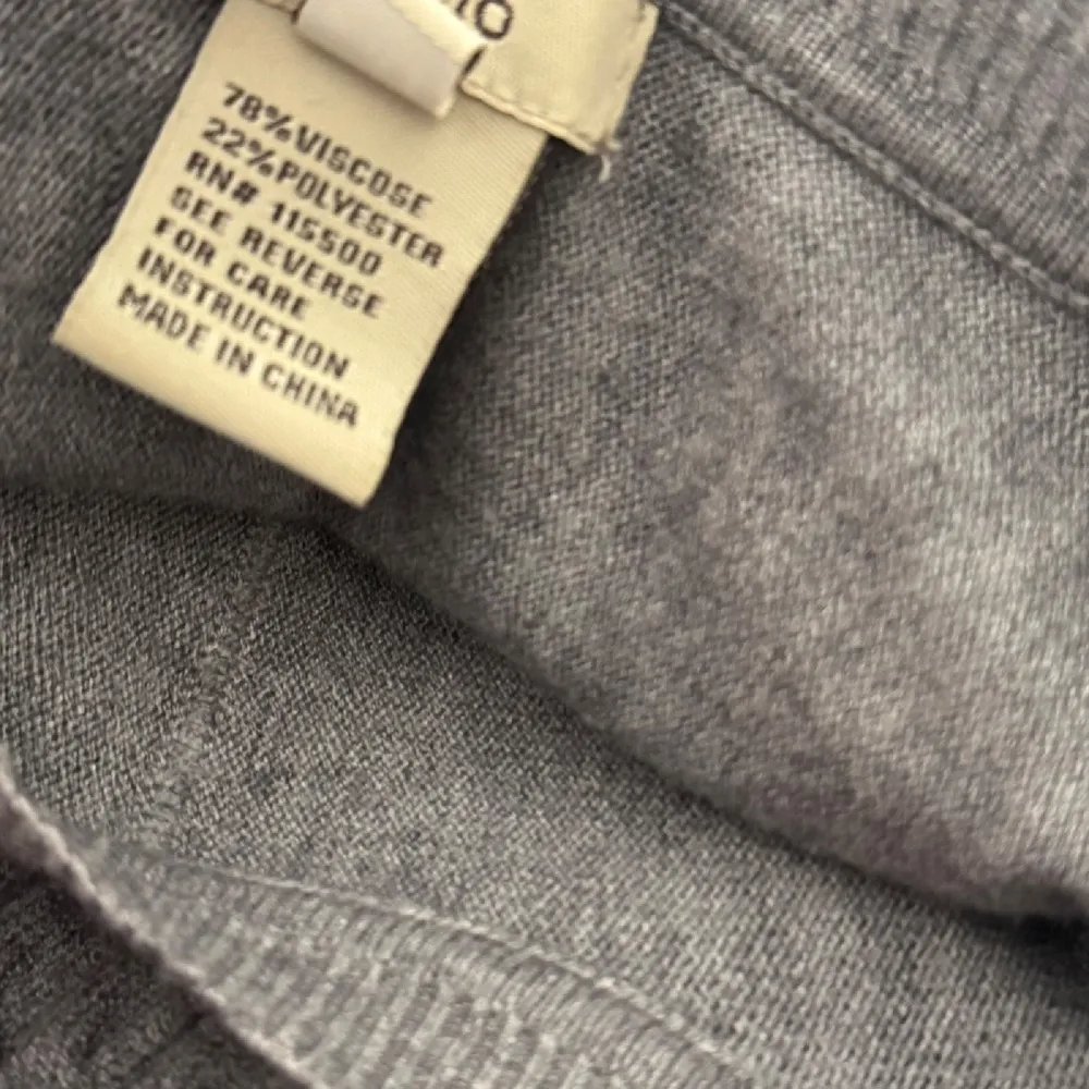 Escio Oversized‎ Tunic Sweater Size S/M Gray Pockets Soft Knit Pullover Normcore - Image 6