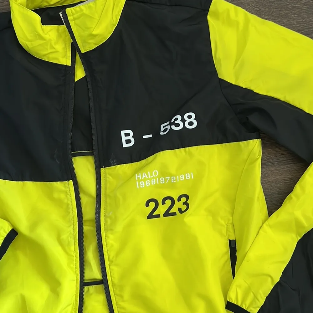 Halo Tech Jacket Size XS - Image 3