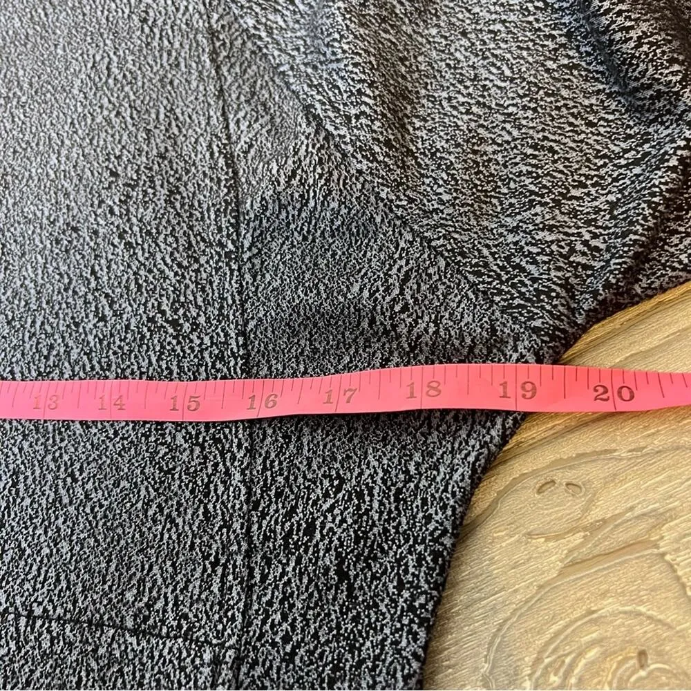 Lululemon pick up the pace spray luon hoodie blue black sz 2 - Image 5