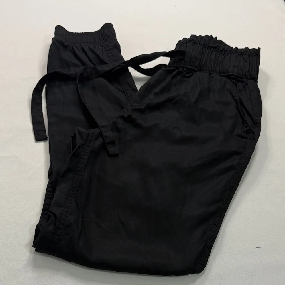SO Women's Black Joggers - Image 2