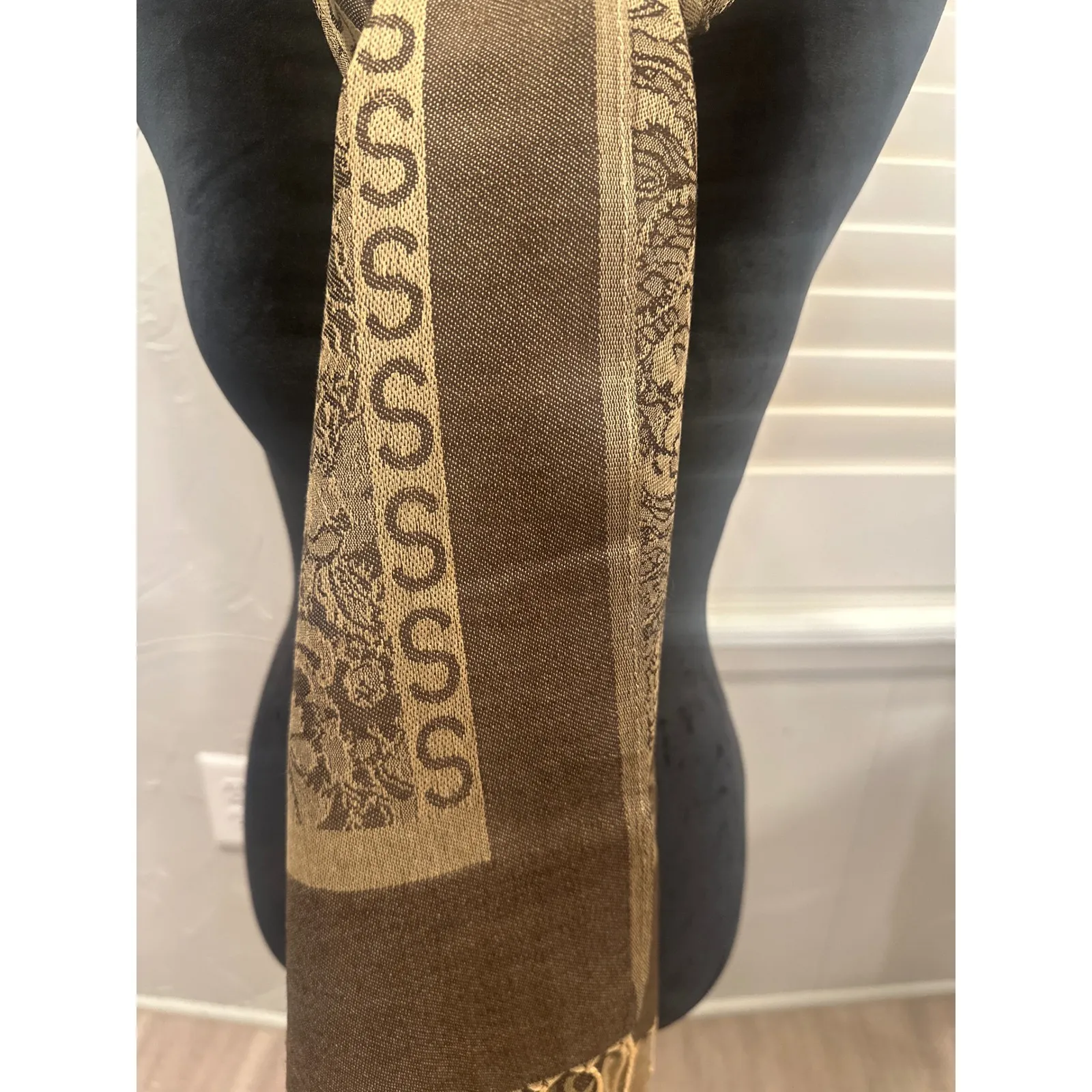 Elegant Brown Gold Paisley Print Scarf Wrap Fringe Viscose Acrylic winter boho - Image 4