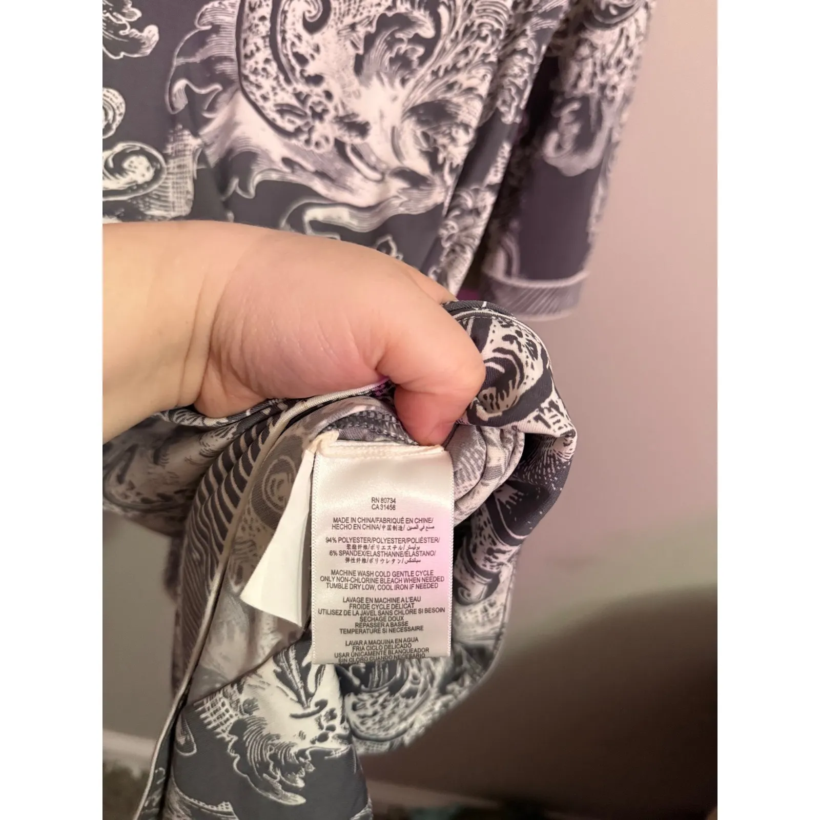 BCBGMAXAZRIA Women's Gray Paisley Print 3/4 Sleeve Boat Neck Dress Size M - Image 7