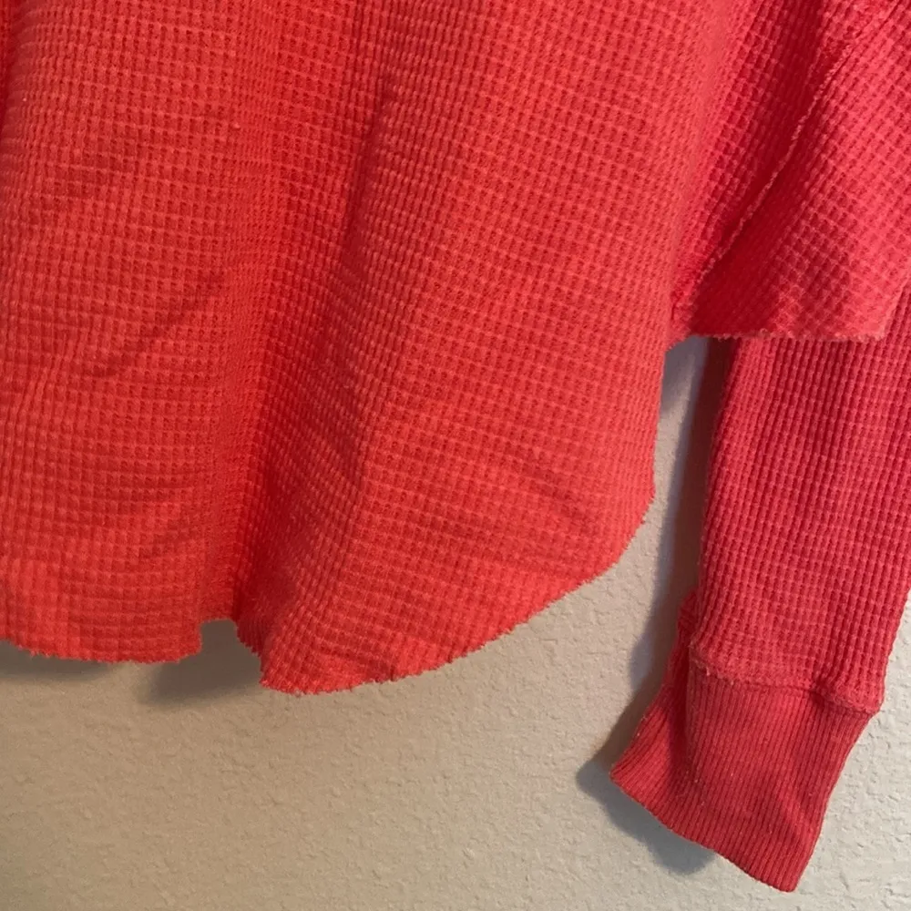 We The Free Womens Sz Medium Blouse Oversized Round Hem Thermal Pink - Image 4