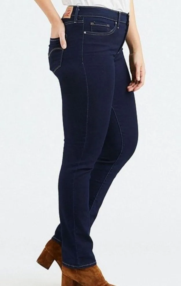 Levi's 312 Shaping Slim Dark Blue Waterless
Slim-Leg High-Rise Jeans Size 32 - Image 5