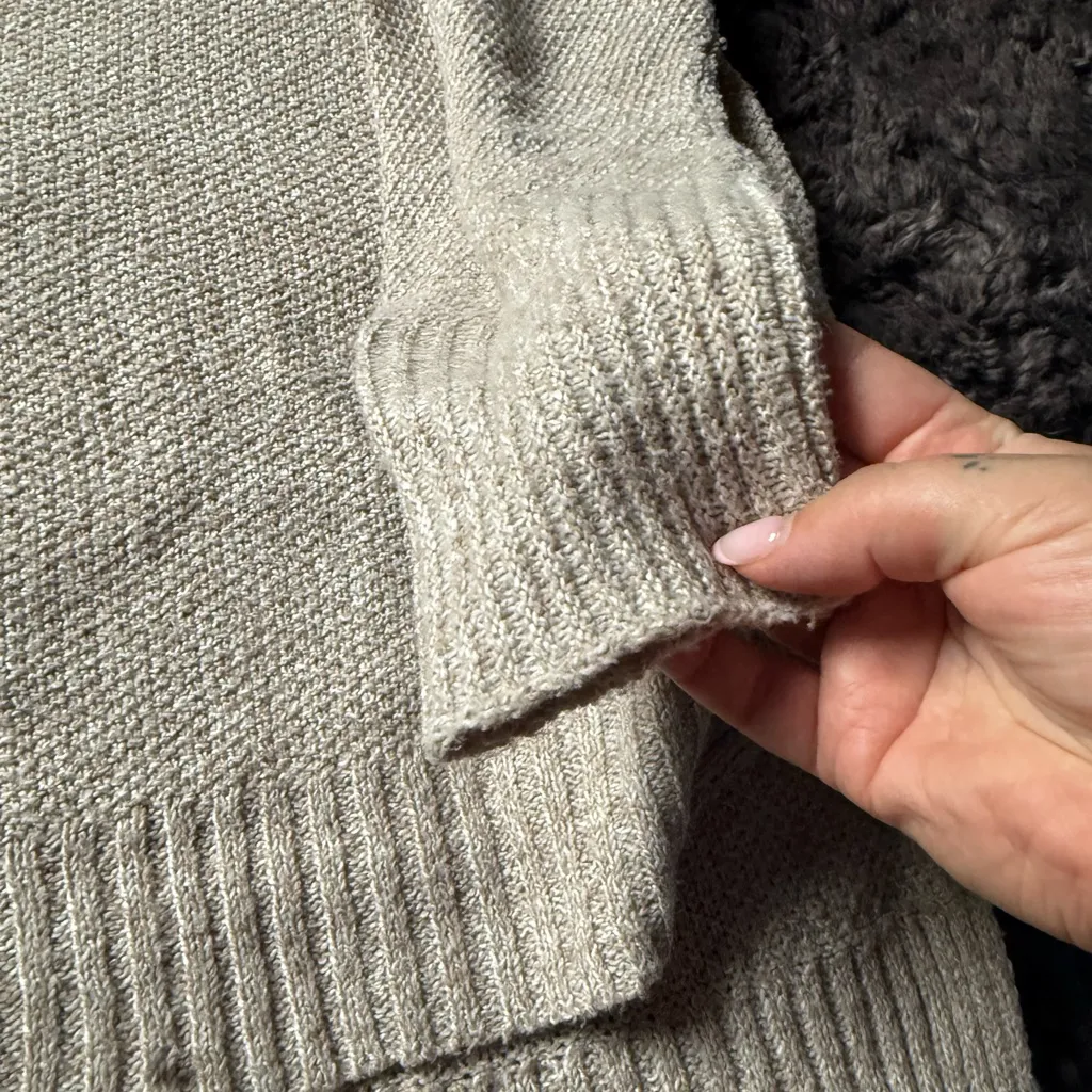 LA MIEL Textured Beige Knit Top Tan Size L - Image 2