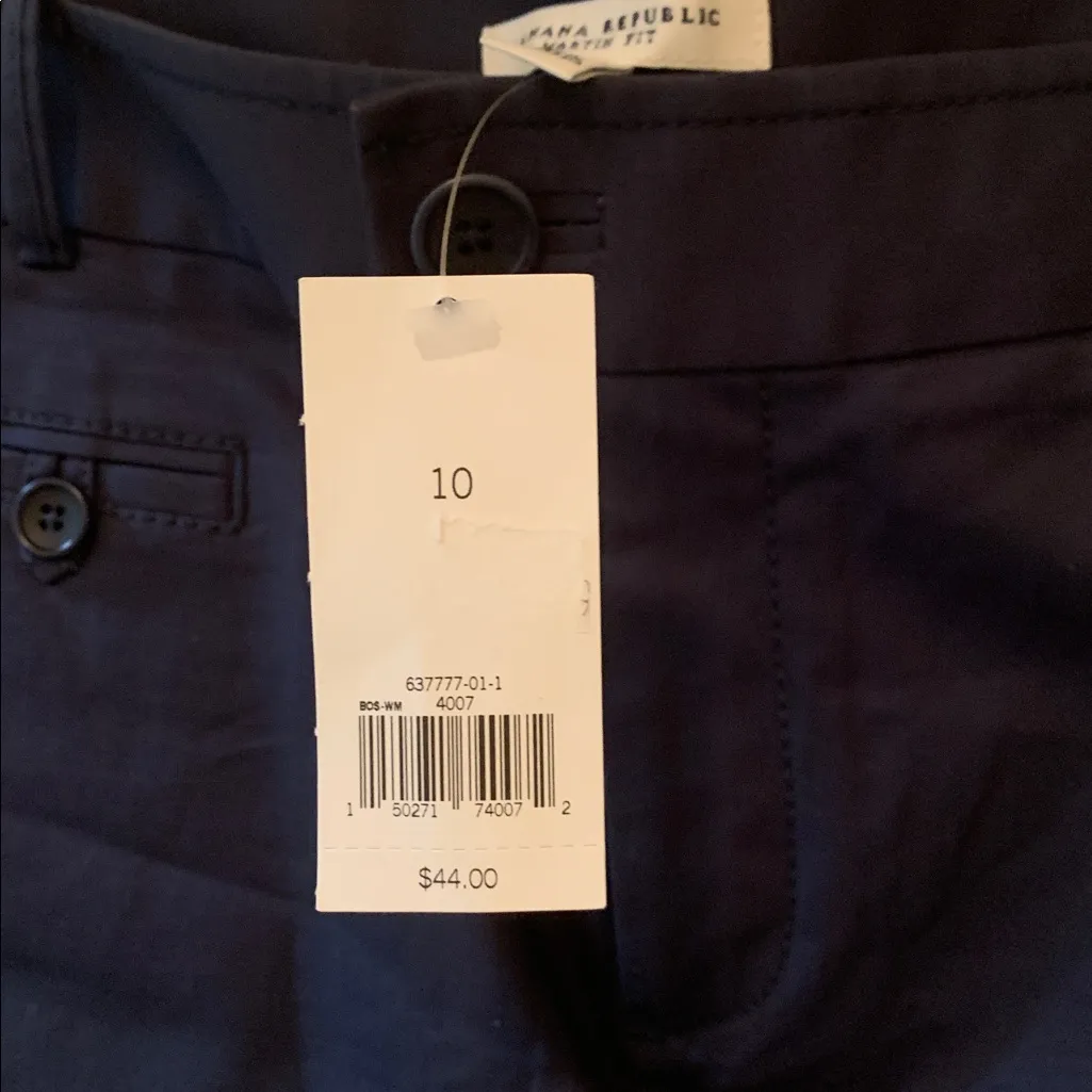 Banana Republic Navy Stretch Martin Fit Shorts.   Size-10 - Image 5