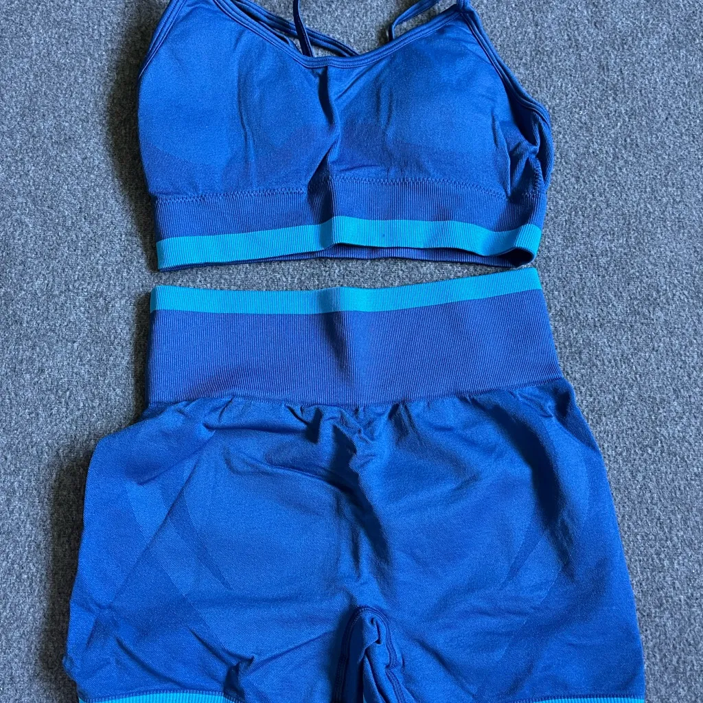 Women’s 2 - Image 3