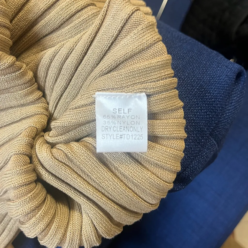 Ribbed knit sleeveless midi‎ body in dress with open back Edit by nine Tan Size M - Image 10