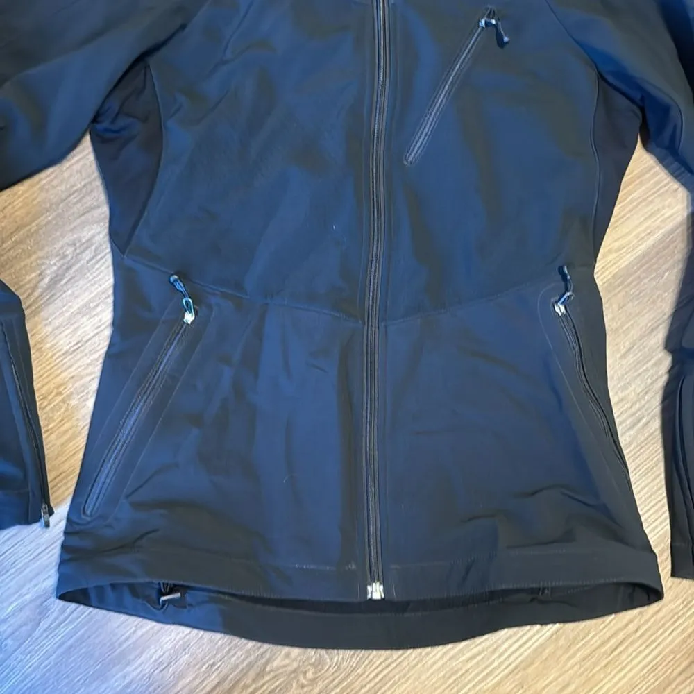 Patagonia ladies lightweight zip up jacket outdoors hiking running size Xs - Image 3