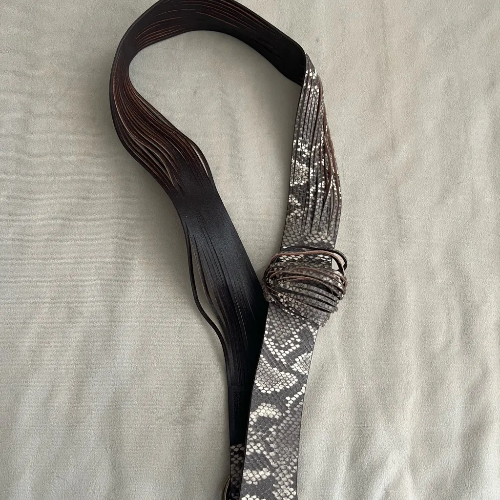 🔥 Anthropologie Genuine Leather Snakeskin Fringe Belt – M/L – Rare Style! 🔥 - Image 4