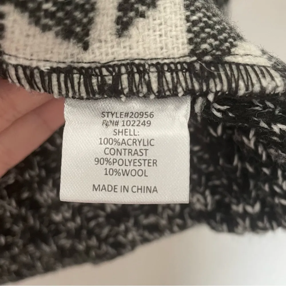 Skies Are Blue Aztec Southwest Print Open Front Cardigan Size Medium - Image 9