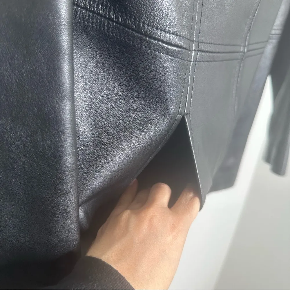 Valerie Stevens Vintage Petite Black Genuine Leather Jacket - Image 3