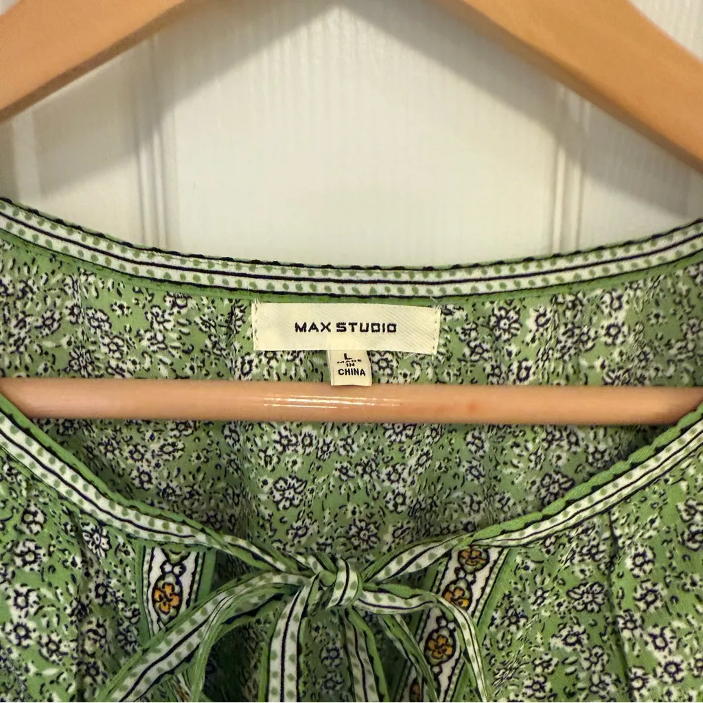 NWOT Max Studio Floral Tie Neck Butterfly Sleeve Blouse - Image 2