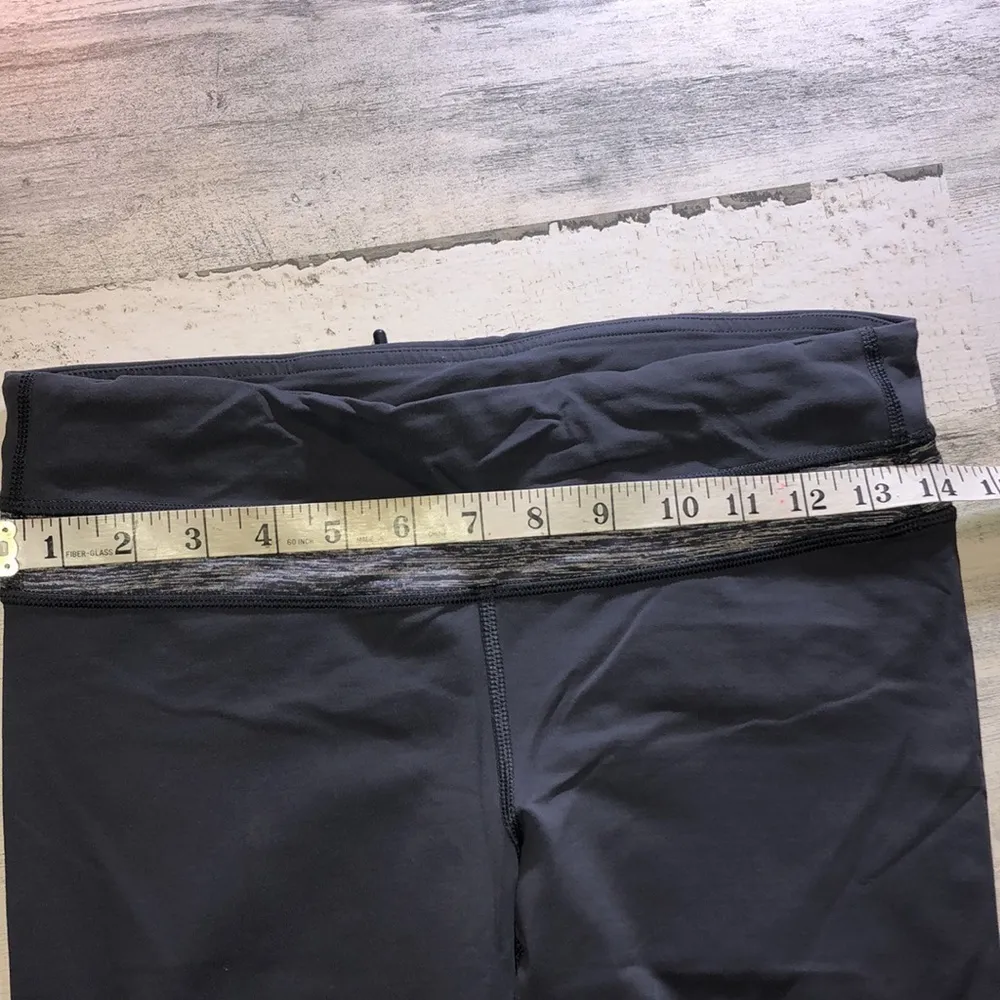 Lululemon athletica cropped Capri legging 6 gray Lululemon Run: Inspire … - Image 13