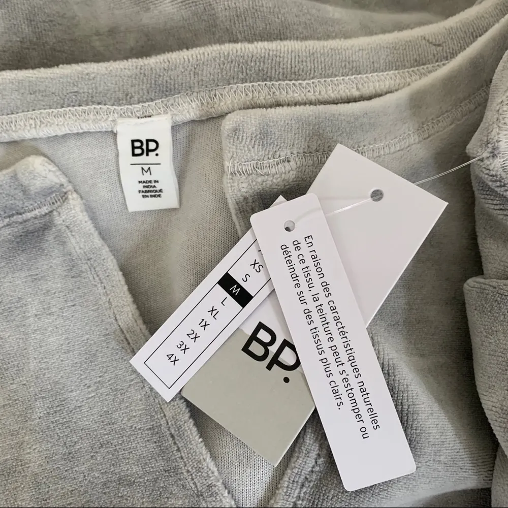 NWT BP Nordstrom Velour Split Neck Top M - Image 6