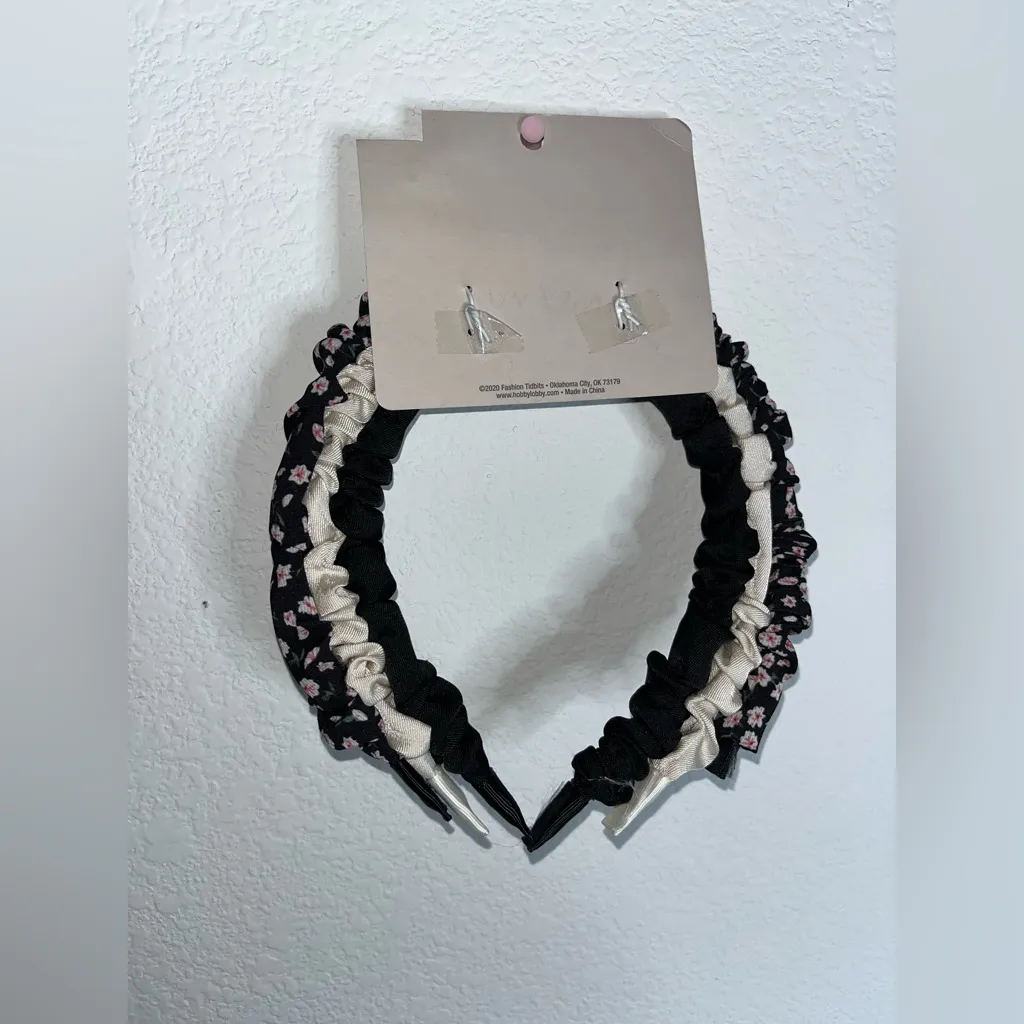 Fashion Tidbits NWT Scrunch Satin Fabric Chic Floral Shiny 3pc Headbands Junior Black - Image 6
