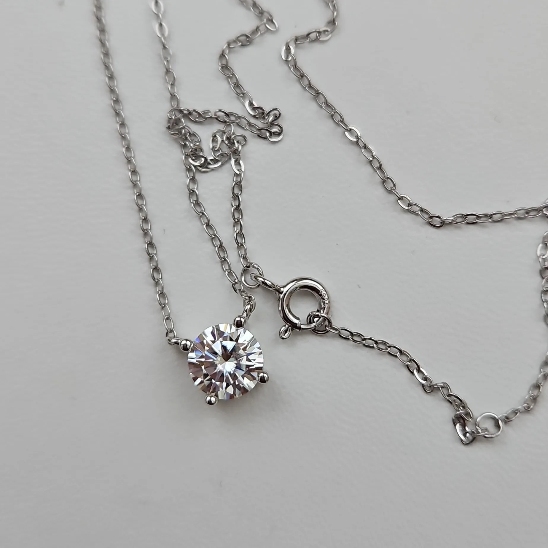 1ct Round Moissanite Necklace - Image 3