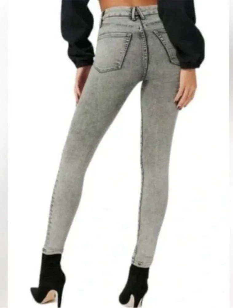 Good American Jeans - Image 4